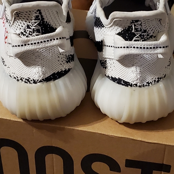 YEEZY BOOST 350 V2 main image 12